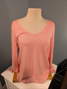 Sanctuary Coral V-Neck Long Sleeve Layered Hem Top